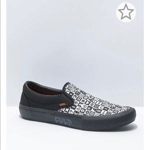SOLD!! VANS SLIP ON PRO